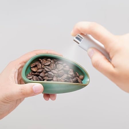 Crop Ceramic Dosing Cup Light Green – triangle bowl, 9.8x7.5x4cm, Crop Cafe