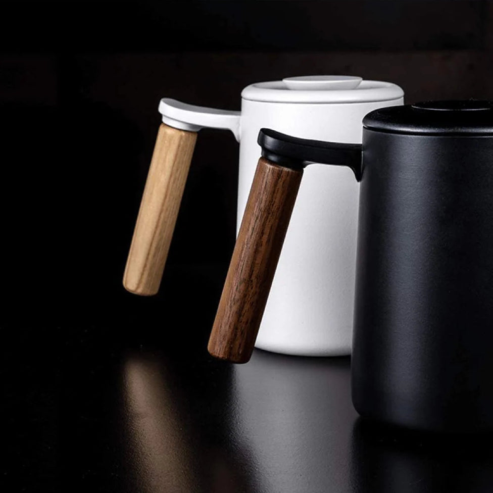 Timemore 700ml Fish Youth pour over kettle in Black 304 stainless steel with wooden handle