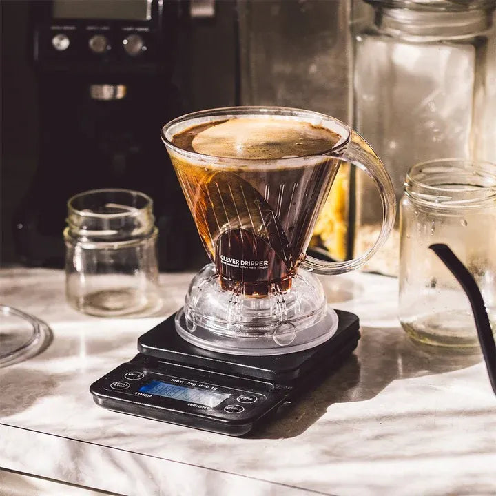 Crop Clever Coffee Dripper side view – 500ml, transparent white, Crop Cafe