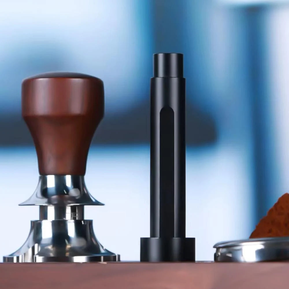 Crop Smart Retractable Needles