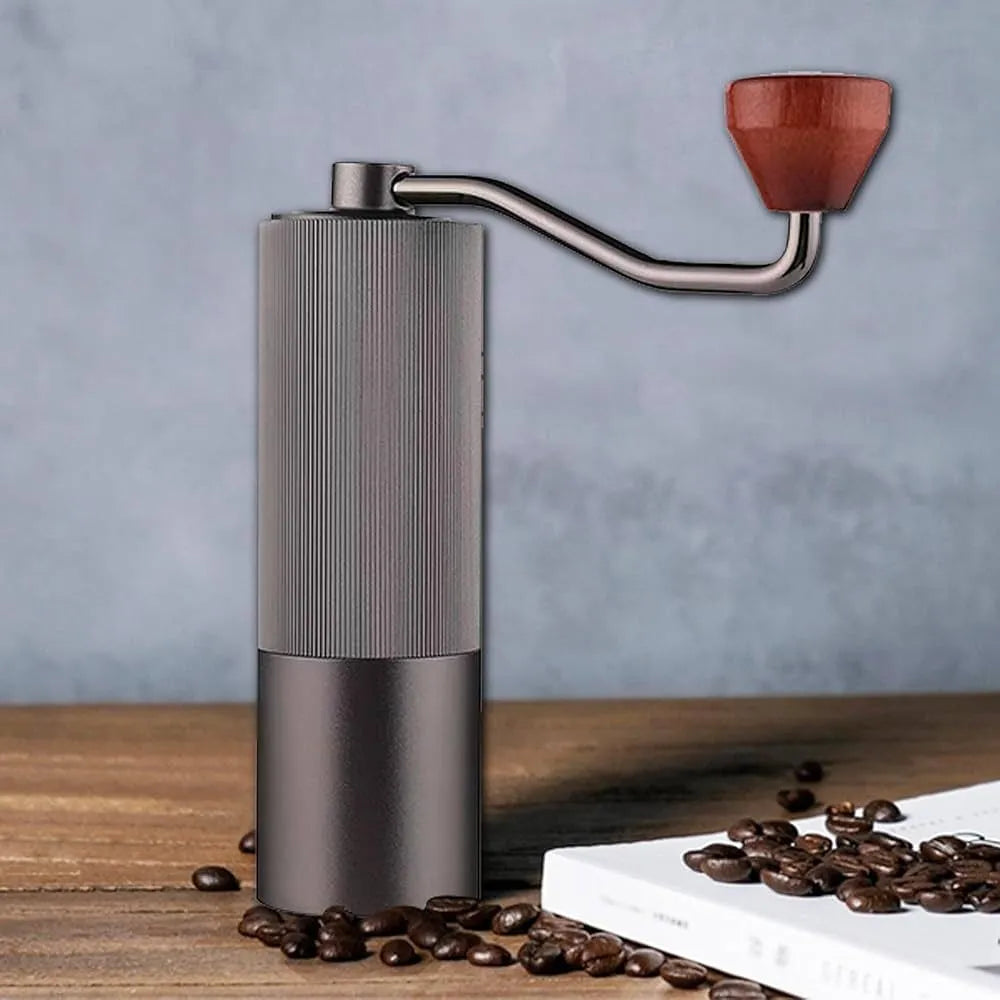 Crop G1 Manual Coffee Grinder close-up – 7-knife burr, uniform grind, gray finish